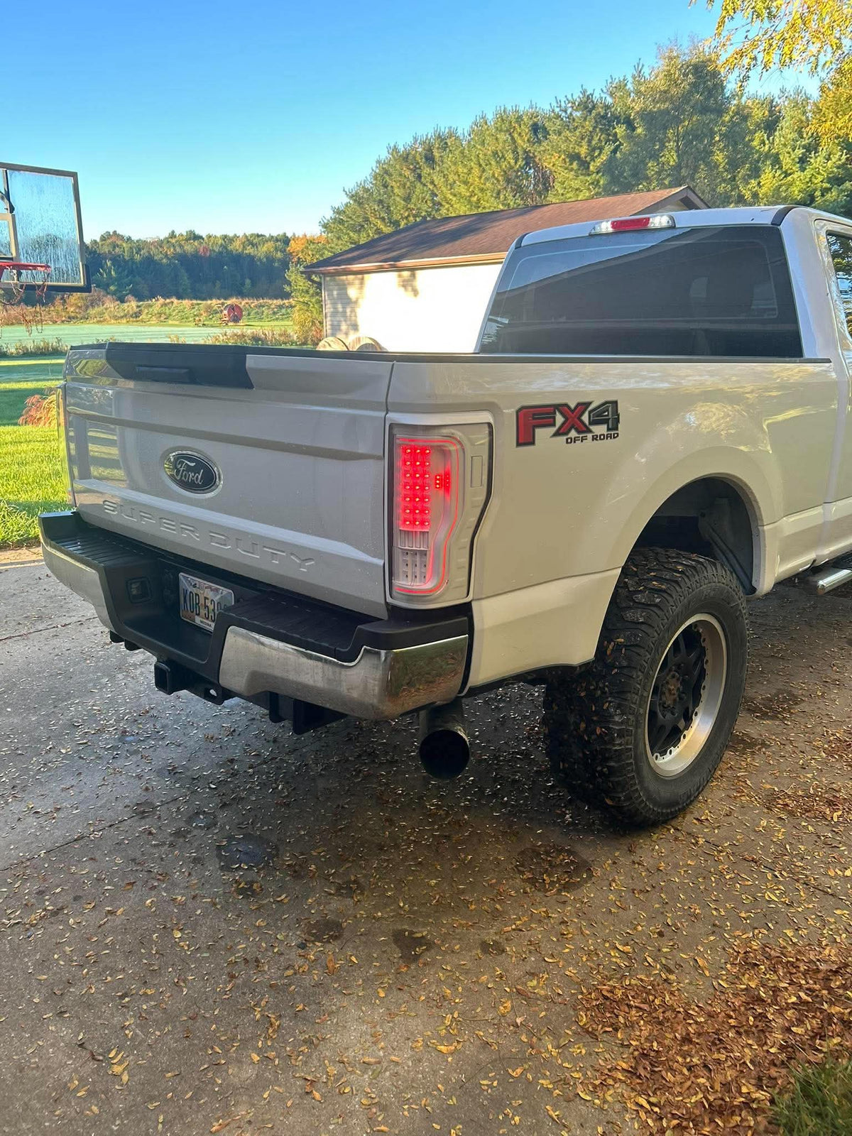 Ford F-250 tail lights